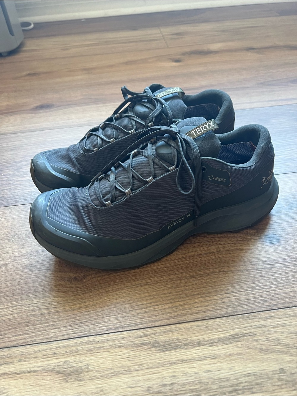 Arc'teryx Men’s Aerios FL GTX Waterproof Trail Shoe Grey 8.5 Vibram